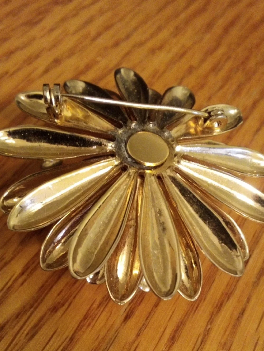 None elegant gold